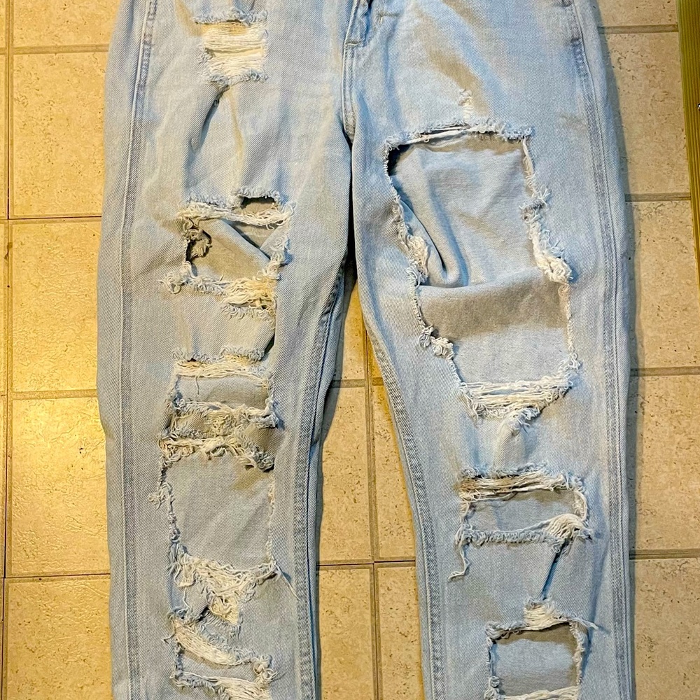 Hollister Mom Jeans | Size 3